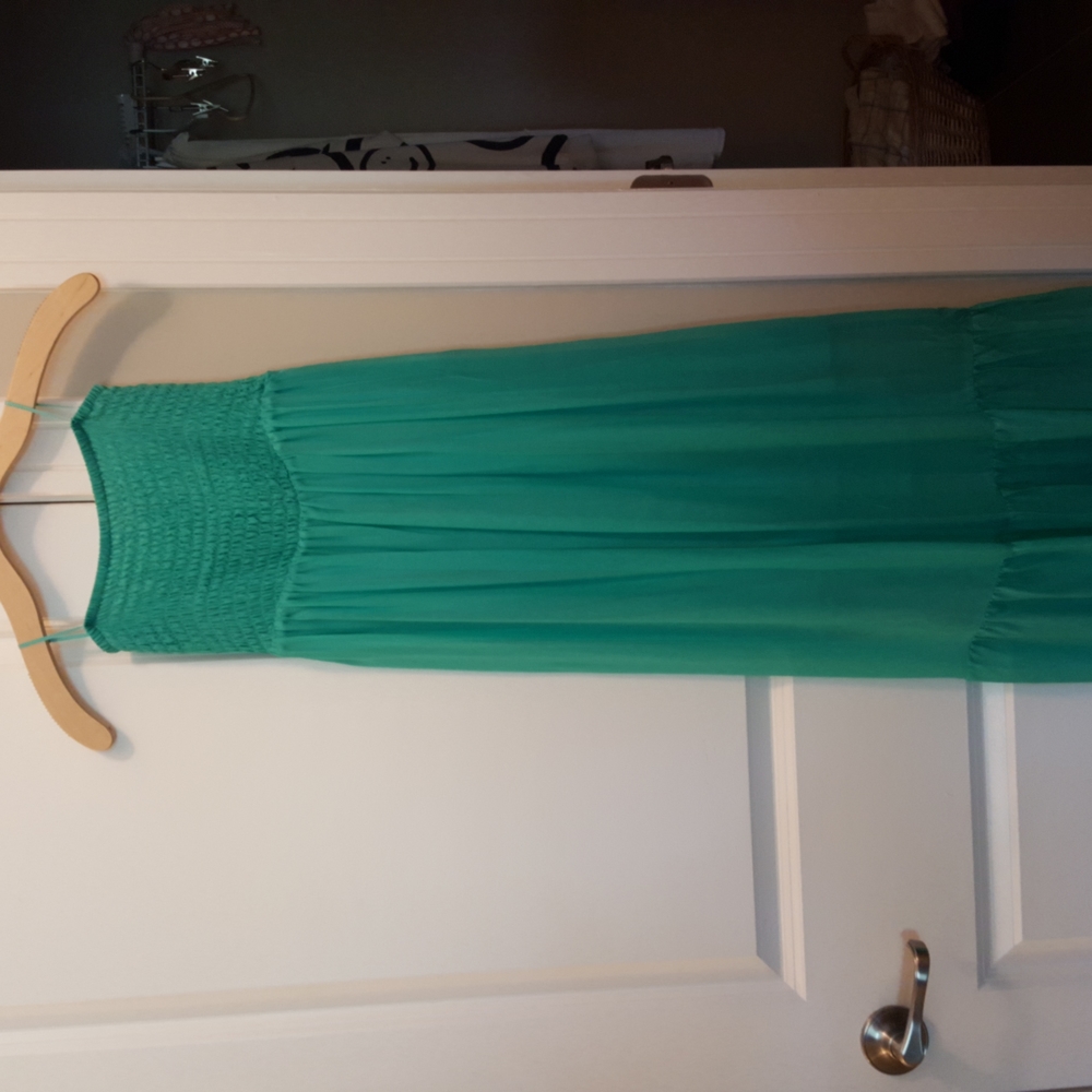 NWT Maxi dress .. Feel free to make offer